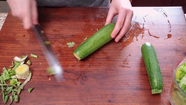 Quick & Easy Green Detox Soup | Ayurveda Health Benefits смотреть онлайн