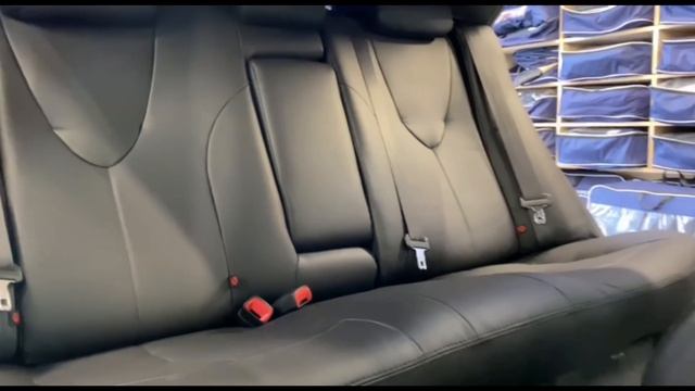 Toyota Camry XV40. Авточехлы, перетяжка руля, перетяжка дверных карт смотреть онлайн