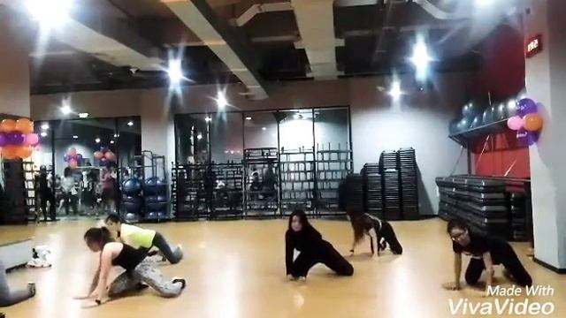 Donatella By Lady Gaga (Cover Dance) смотреть онлайн