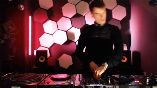 Misha Klein - Live @ UNDERGROUD TRENDS 2016 смотреть онлайн