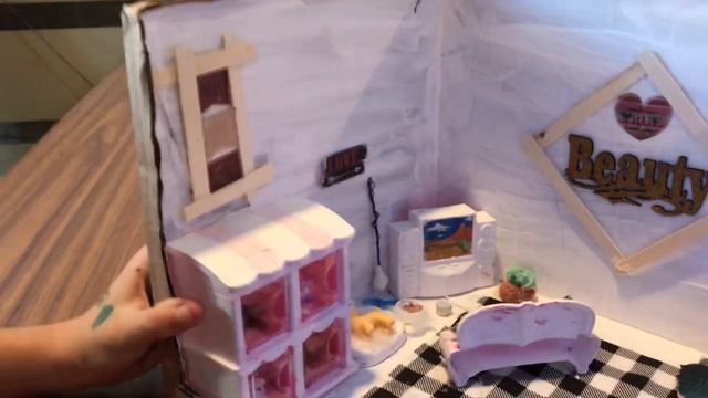 Mini living room - Maya and Ava смотреть онлайн