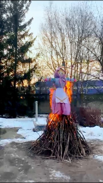 масленица, блинчики с икрой смотреть онлайн