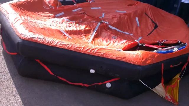 Inflatable Raft Надувной спасательный плот. Inflatable Raft