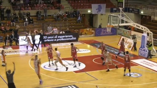 MVP del match contro l'Alma Pallacanestro Trieste: Pierpaolo Marini смотреть онлайн