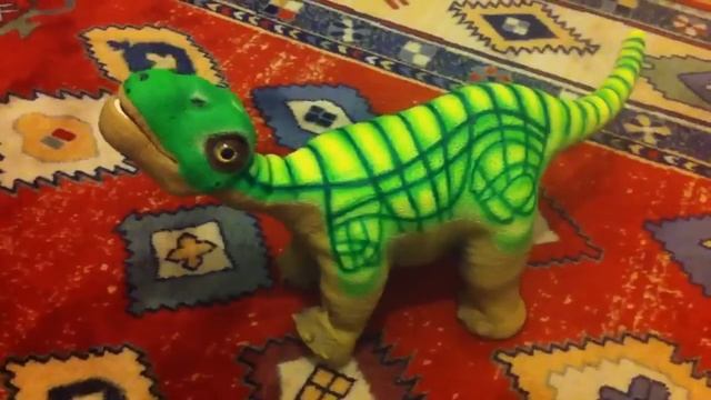 Pleo смотреть онлайн