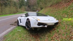 ИДИОТЫ ЗА РУЛЕМ СУПЕРКАРОВ, СНЯТЫЕ НА КАМЕРУ