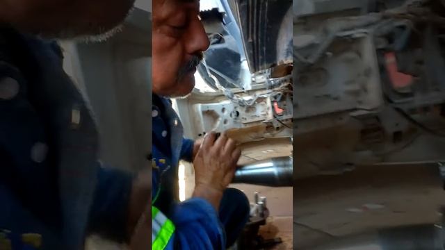 2 parte de cambió de pernos de tractocamión Volvo смотреть онлайн