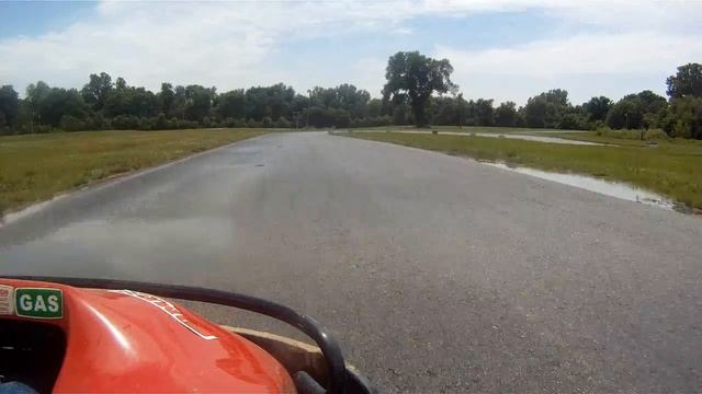Kart Kountry Go-Karting in the Rain Part 2/2! (2012) смотреть онлайн