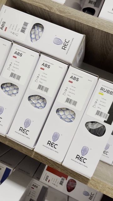 Много 3D принтеров, 3D сканеров, станков с ЧПУ и очень много филаментов всегда в наличие на складе 3 смотреть онлайн