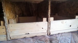 Делаем гнезда для кур быстро и из подручных материалов.