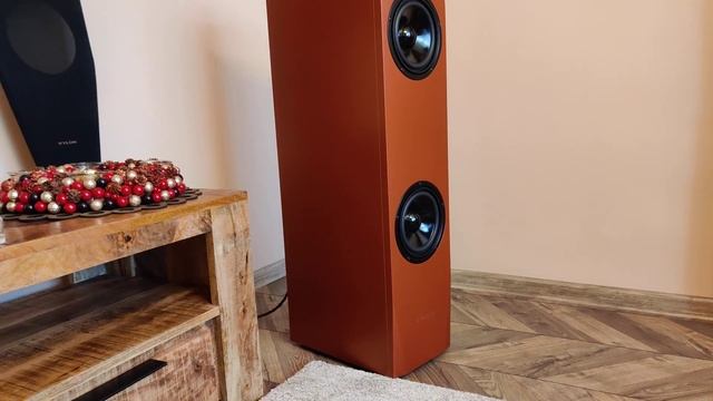 Pylon Audio Sapphire 25+Audiolab 6000A смотреть онлайн