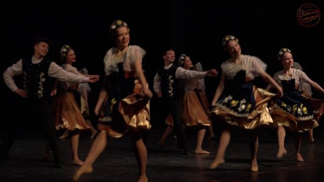 Фарандола. Ансамбль Ритмы детства. Отчетный концерт КЦ "Меридиан"7 декабря 2024г. смотреть онлайн