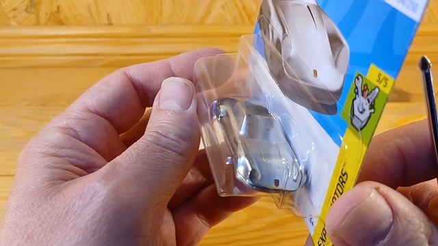Hot Wheels 2024 Porsche 911 Carrera Silver Keychain, Experimotors 5/5 смотреть онлайн
