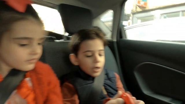 Мы отправили нашему ПОДПИСЧИКУ посылку с Подарками смотреть онлайн