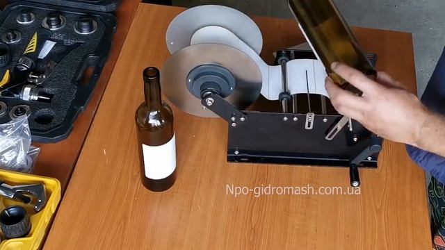 Ручная этикетировочная машина. смотреть онлайн