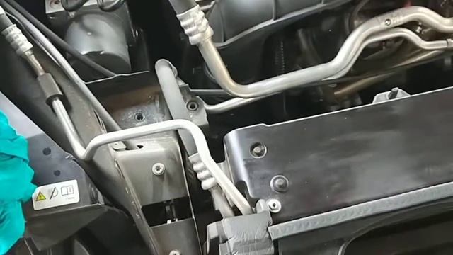 Bmw X6 - noise from front of engine Part1 G&R смотреть онлайн
