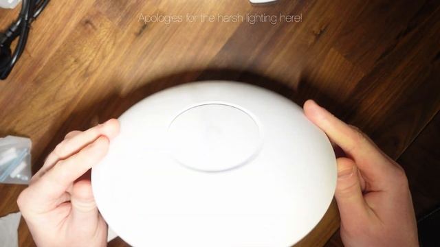 Unifi AP AC PRO WiFi AccessPoint Unboxing | What's in the box | Ubiquiti Home Network Upgrade смотреть онлайн