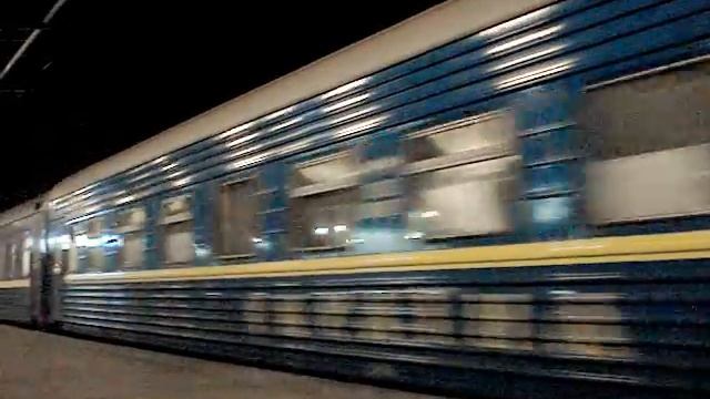 ЧС4 "КВР" с поездом Украина смотреть онлайн