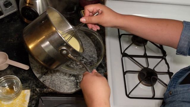 Creamy and Flaky Napoleon Cake смотреть онлайн