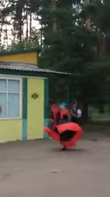 Танец медика, а вам слабо смотреть онлайн