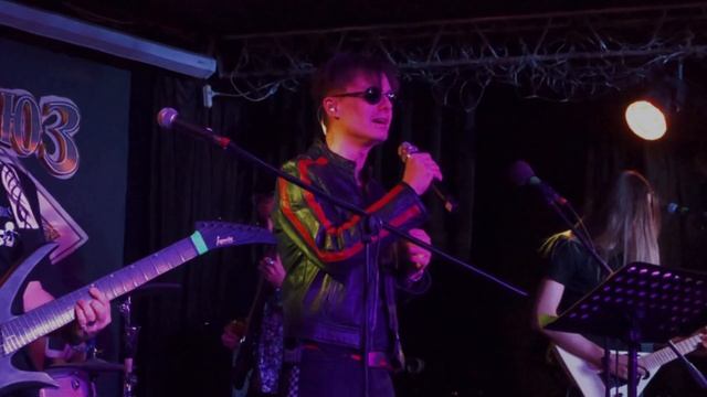 Сергей АРУТЮНОВ - солист группы "Парк Горького". Любовь смотреть онлайн