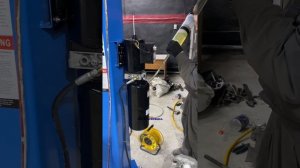 Установка подъёмника Optimus T4-OPT от компании Азбука Автосервиса РФ