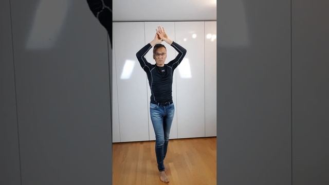 Карантин/Дом/Сальса/10 - СПИНЫ С ВЕРХНЕЙ РАБОТОЙ РУК смотреть онлайн