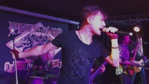 Сергей АРУТЮНОВ - солист группы "Парк Горького". Девочка из Нью-Йорка