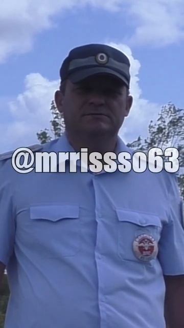 Мент испугался этого водителя и свалил #mrrissso #shorts #беспредел смотреть онлайн