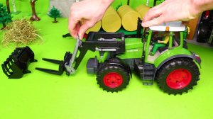 Тракторы и другие транспортные средства для детей