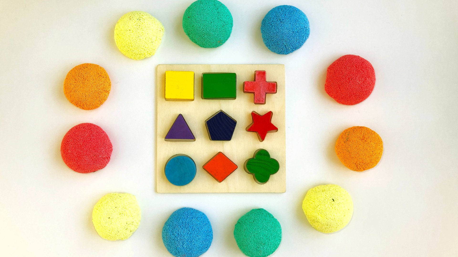 Учим формы и геометрические фигуры | Учим цвета с Шариковым Пластилином | Геометрия для детей смотреть онлайн