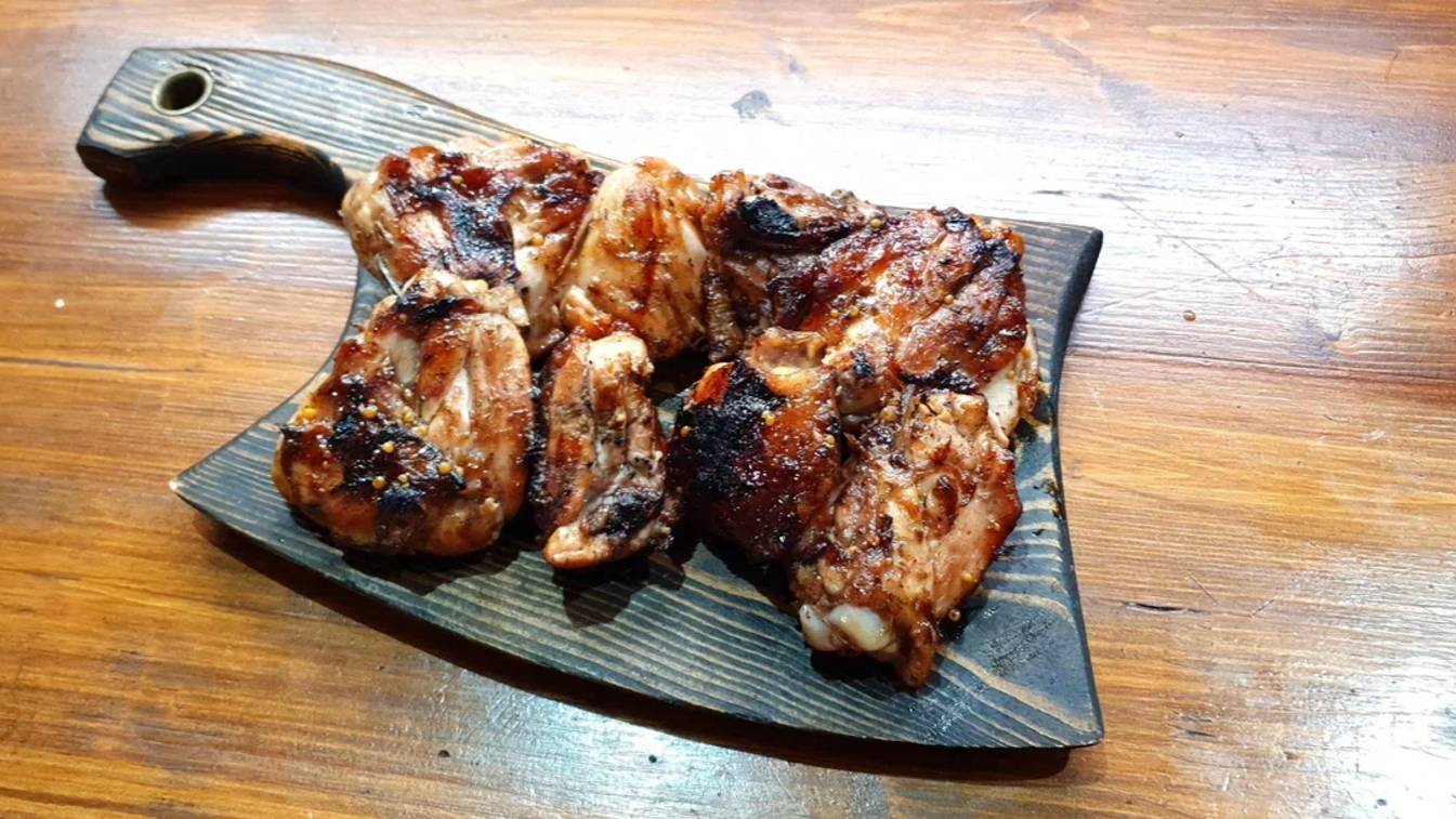Шашлык из куриных бёдер. Сочный шашлык смотреть онлайн