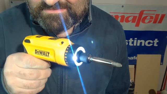 Dewalt DCF 680, avvitatore giroscopico a batteria. смотреть онлайн