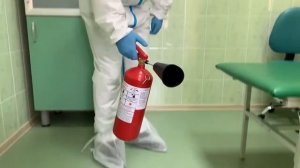 Правила пользования углекислотным огнетушителем при возгорании электроустановок