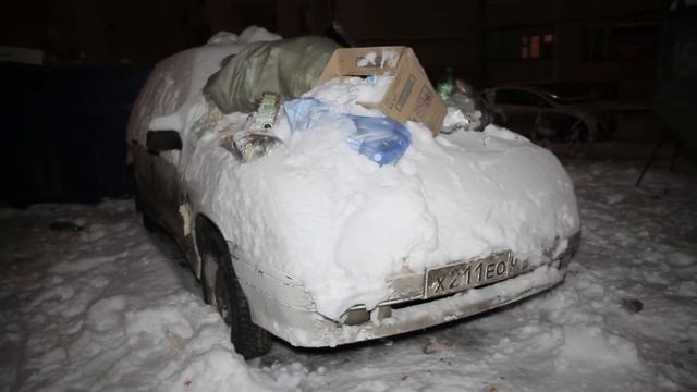 Машину закидали мусором на Тархова 27 смотреть онлайн