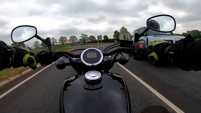 2016 Yamaha XVS950 Bolt Walkaround & Test Ride.