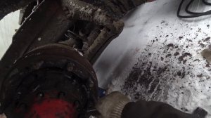 Замена сальника задней ступицы Scania 3