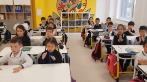 Сергіту сәті. 1-ші "Г" сынып оқушылары