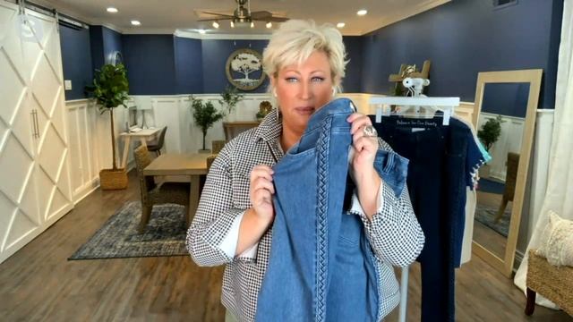 Belle by Kim Gravel Flexibelle Side Braid Skinny Jean on QVC смотреть онлайн