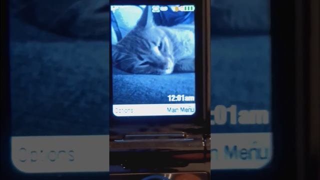 Motorola razr V3xx (missing external glass) смотреть онлайн