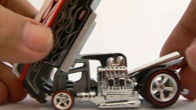 Hot Wheels collection 2010 Japan Convention cars VW Drag Bus & VW Fastback смотреть онлайн