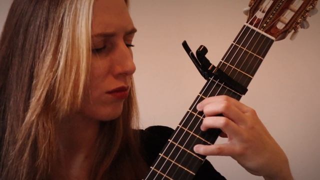 Špela Simonišek performs 'Lachrimae Pavan' by John Dowland on 'Frieda' by luthier Steven den Toom смотреть онлайн