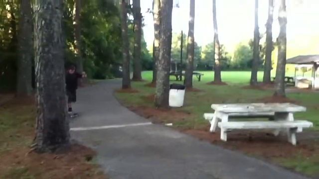 Trying to grind a concrete bench смотреть онлайн