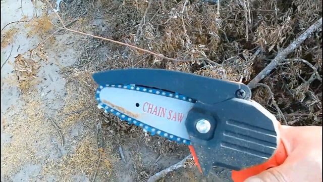 Mini Electric Chainsaw смотреть онлайн