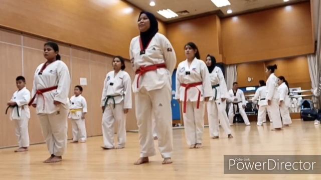 RETA-HK , Training Regular Sunday 17/11/19 , in Tai kok Tsui Sports Center смотреть онлайн