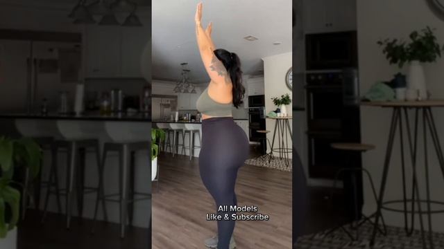 Asheena Woods ~ Plus Size Curvy Model ~ Bio & Facts смотреть онлайн