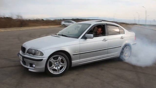 BMW 323i E46 Drift смотреть онлайн