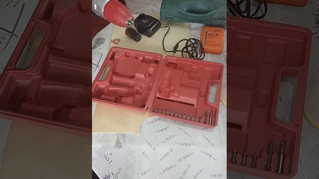 Обзор аккумуляторных шуруповертов Strum и Spark смотреть онлайн