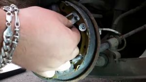 Замена колодок тормозных механизмов задних колёс на Daewoo Matiz 0 8L 1 0L МКПП и АКПП