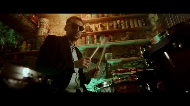 ПОСЛЕДНО ПОВИКВАНЕ - САМ НА САЛ (Official video) смотреть онлайн